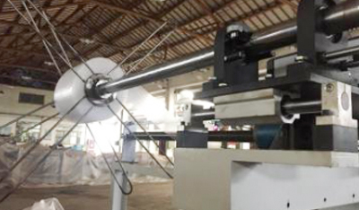 制袋機-放卷2-3、氣泡膜