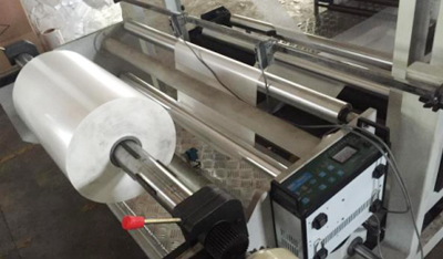 制袋機-放卷1、珠光膜