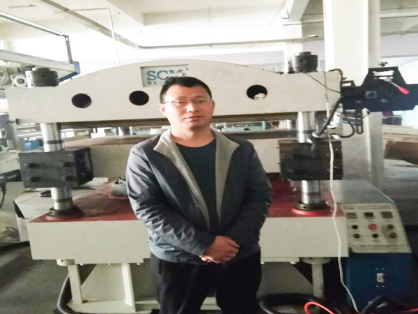 勝昌燙金機操作簡單，生產(chǎn)效率高